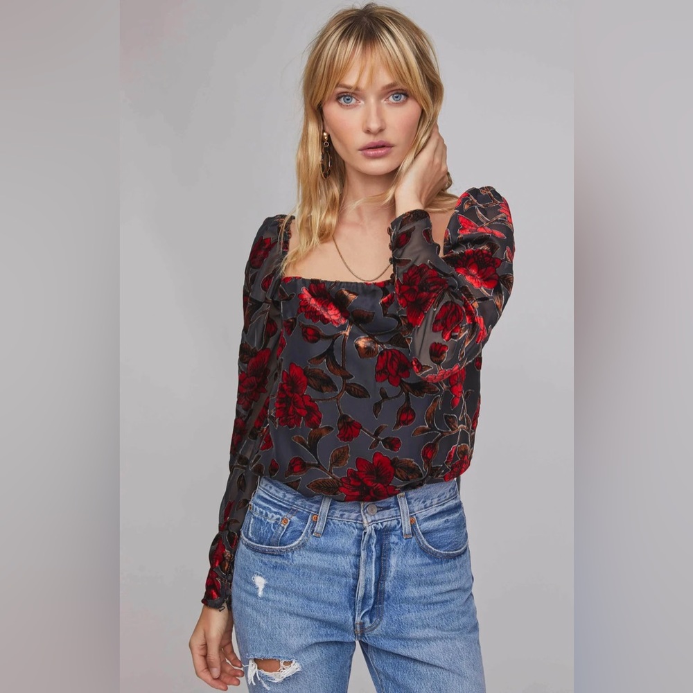 ASTR The Label Demetria Floral Print Velvet Bodysuit